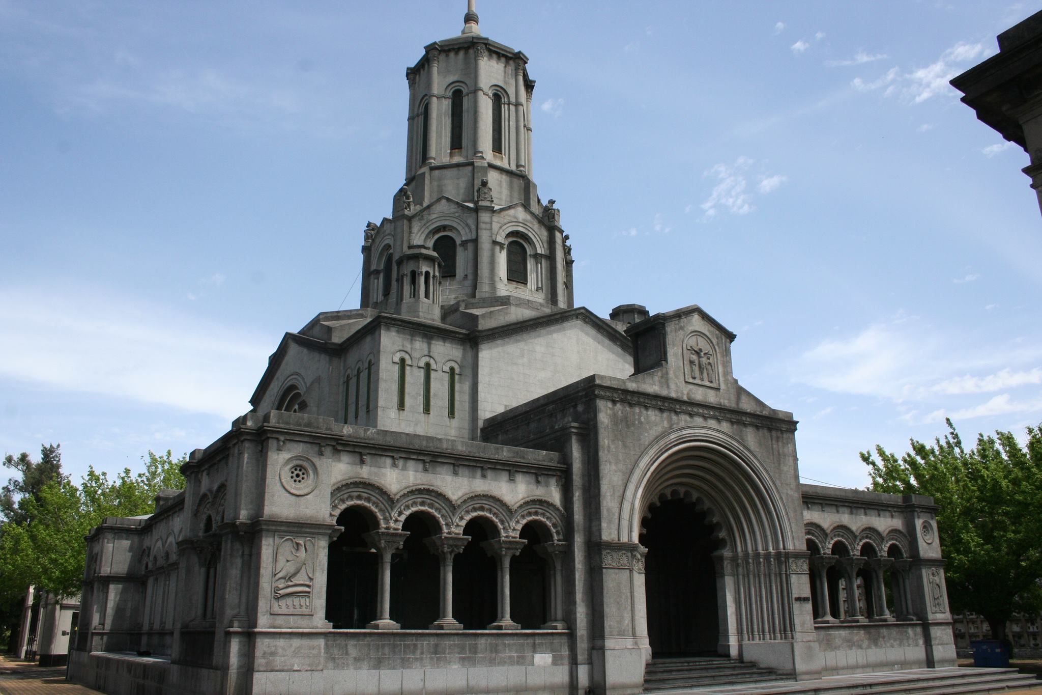 El señor de los cementerios de Buenos Aires