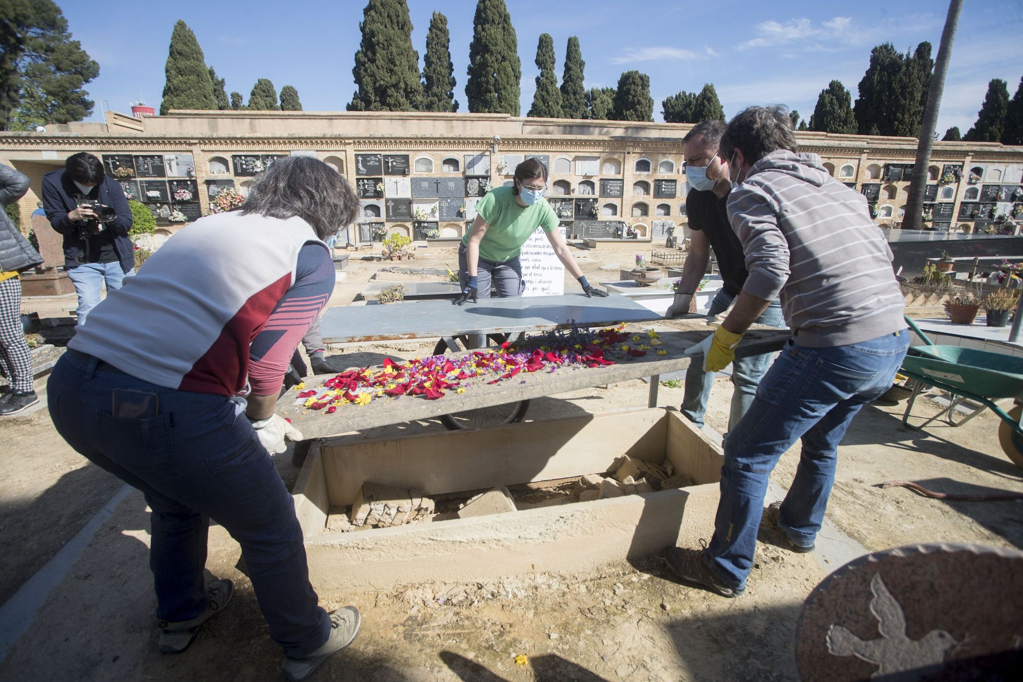 La Diputación de Valencia busca a familiares de 21 víctimas del franquismo hallados en la fosa 63 de Paterna