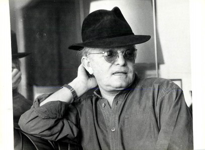 Una casa de subastas espera conseguir hasta  seis mil dólares por las cenizas de Truman Capote