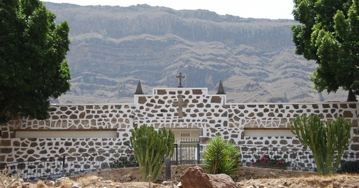 El ayuntamiento de Mogán (Gran Canaria ) promueve el envío de flores al cementerio por el Día de la madre