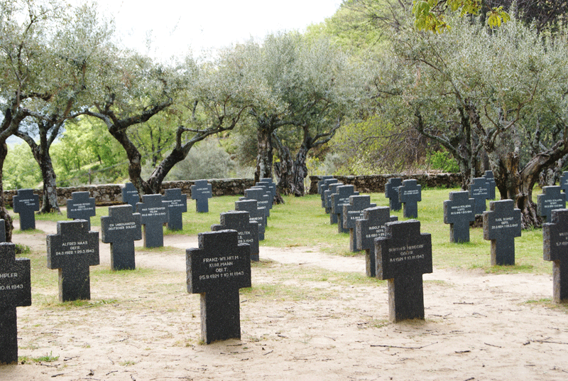 El cementerio militar alemán de Cuacos de Yuste (Cáceres) sufre varios actos vandálicos