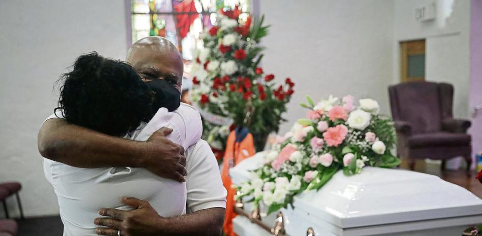 Las autoridades de Los Ángeles (EEUU) suspenden el límite legal de cremaciones por 'atasco' de cadáveres