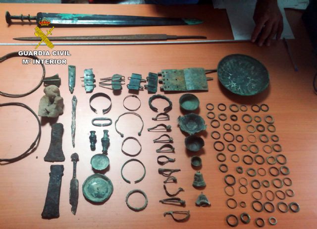 La Guardia Civil recupera más de 3.000 piezas arqueológicas expoliadas en Murcia y Madrid