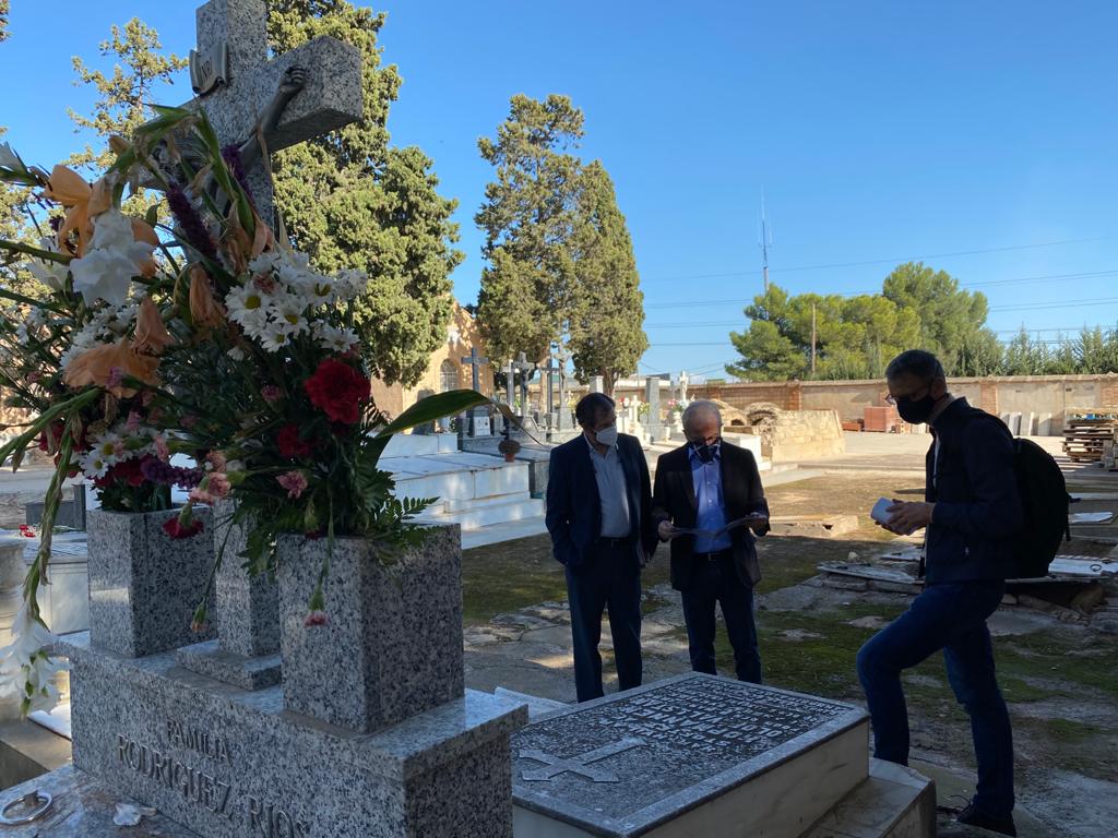 El Ayuntamiento de Murcia edita una quinta guía del cementerio con las historias de migrantes