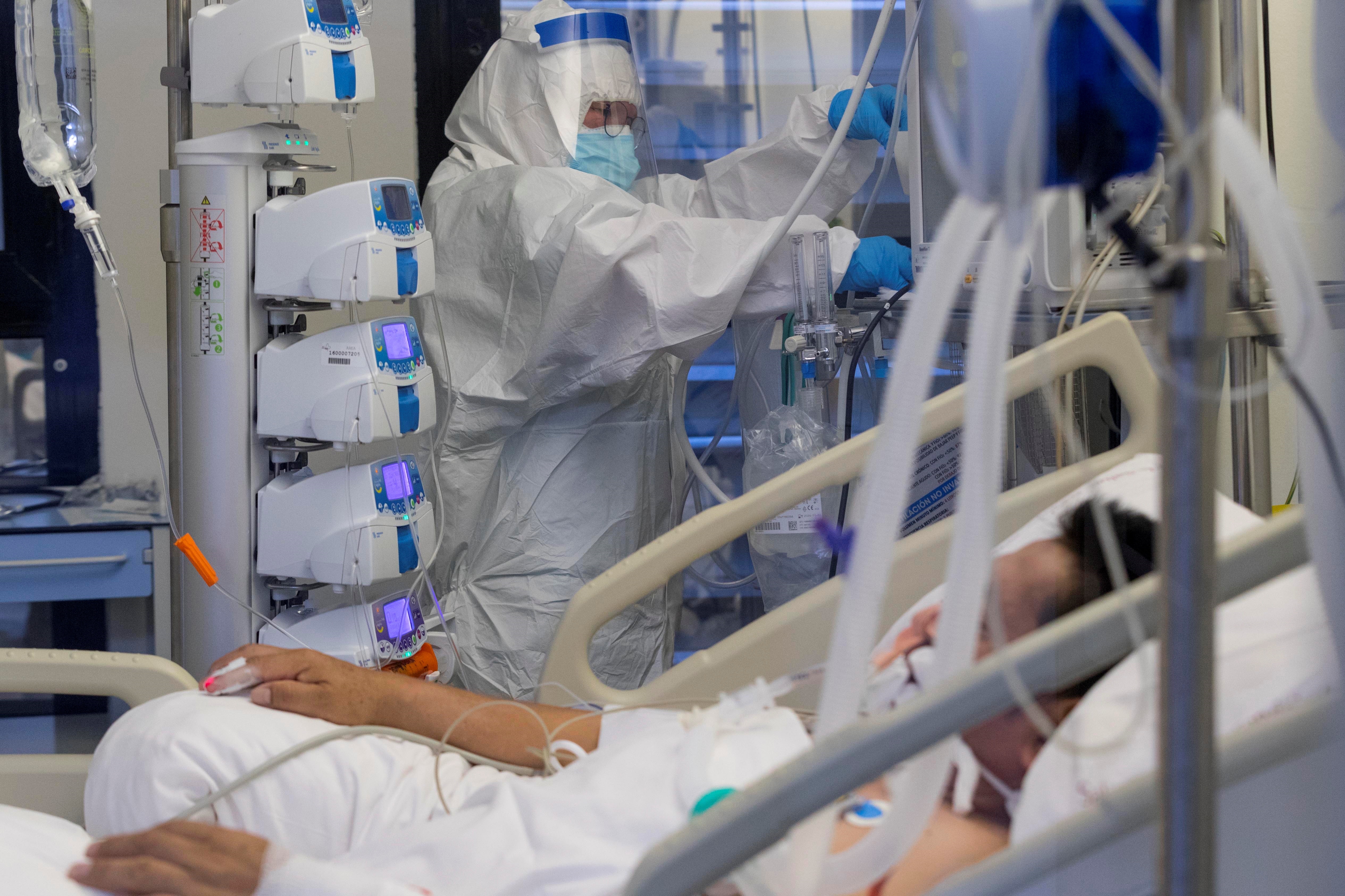 Un registro nacional de la Sociedad Española de Medicina Interna sobre COVID-19 identifica los factores de riesgo
