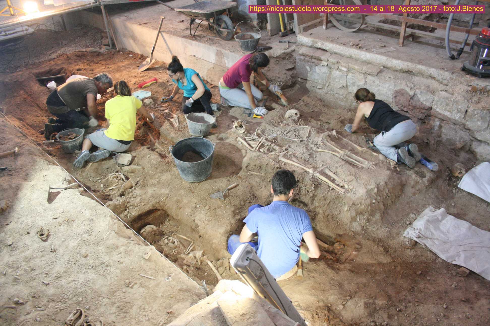 El octavo taller de arqueología de San Nicolás de Tudela finaliza con una visita guiada