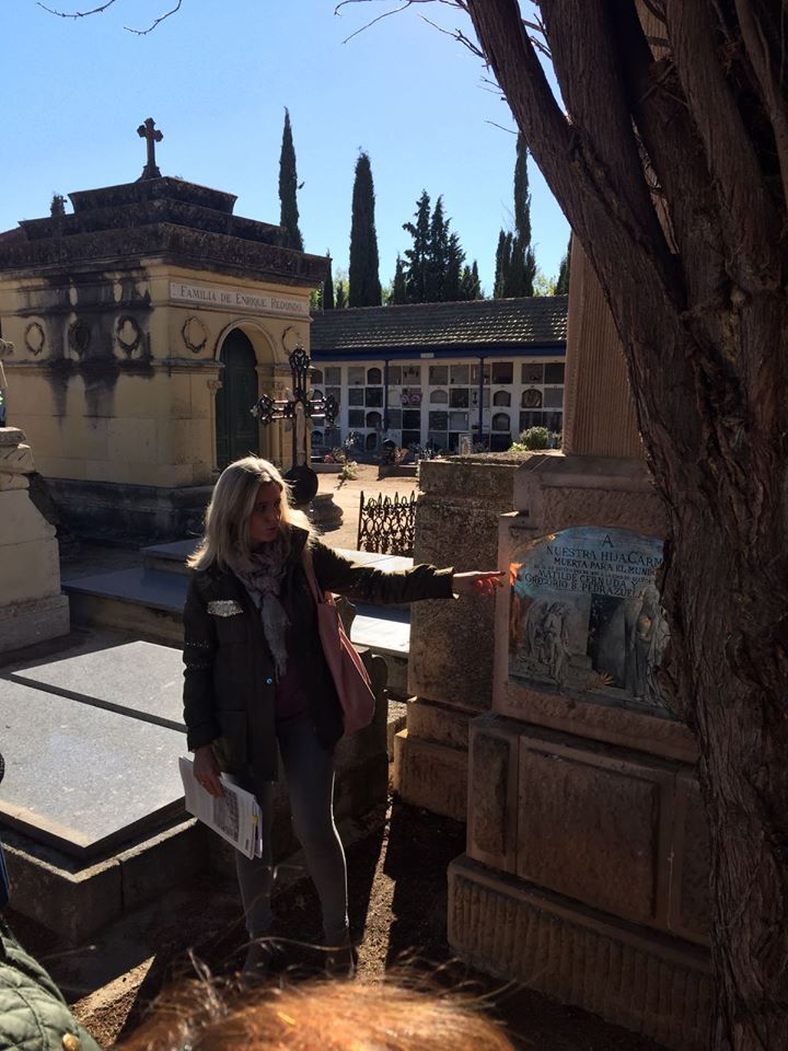La Diputación de Segovia beca dos trabajos de investigación sobre el patrimonio en los cementerios y los cambios en los ritos funerarios