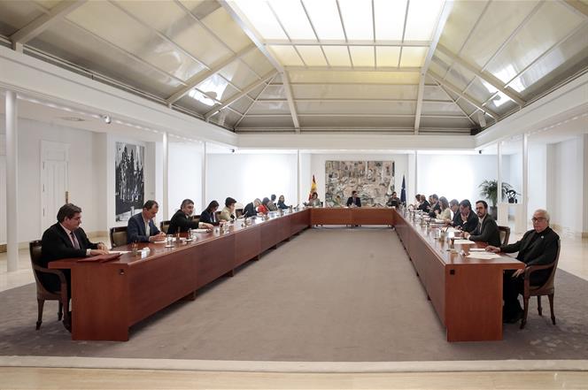 Las ceremonias fúnebres se pueden hacer evitando aglomeraciones y exigiendo distancia de seguridad entre los asistentes