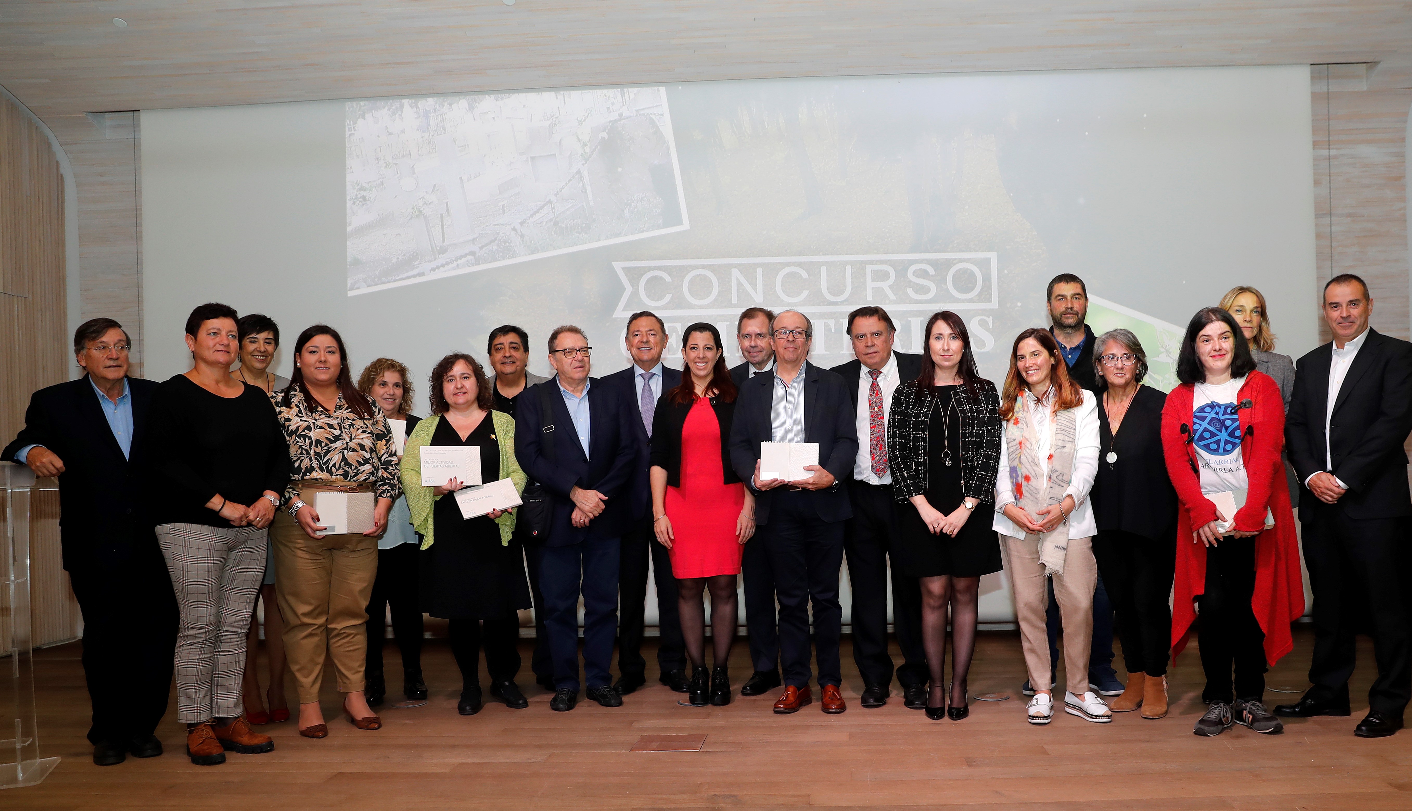 Joaquín Araújo, en la entrega de los premios del Concurso de Cementerios: “Nos sentimos muy orgullosos de que cada día se suman más cementerios a la vivificación”