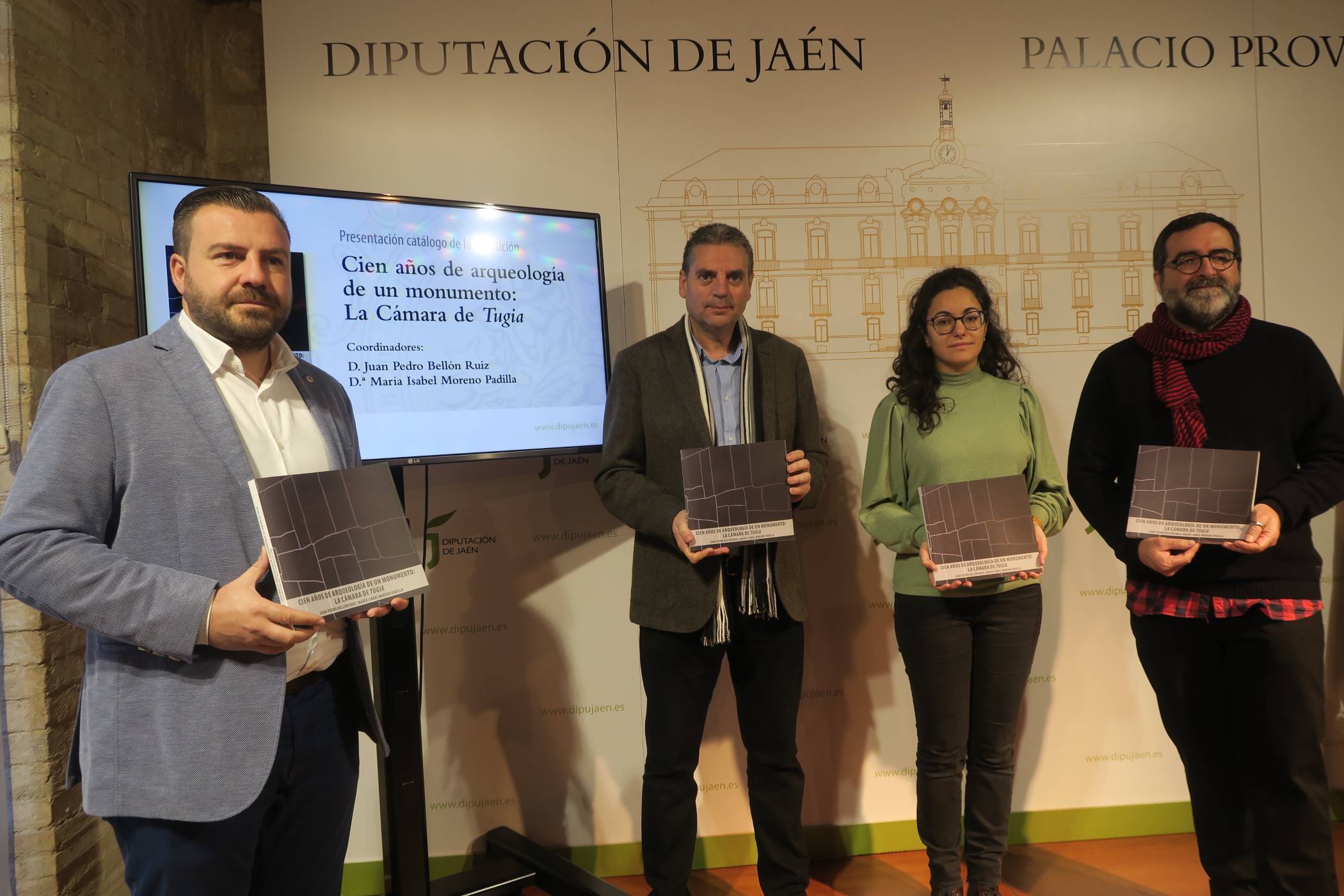 Un libro pone al descubierto los secretos de la Cámara Sepulcral de Toya (Jaén)