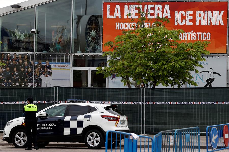 La Comunidad de Madrid cierra el tanatorio provisional montado en el Palacio de Hielo de Majadahonda