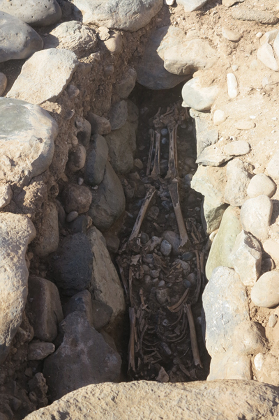 Primer levantamiento de restos aborígenes en los Túmulos de Tenefé de Gran Canaria