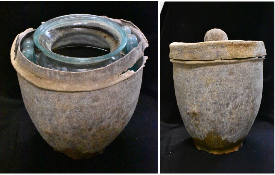 El Museo de Carmona expone las urnas del mausoleo romano descubierto en 2019 y que contenían un raro líquido rojo de 2.000 años