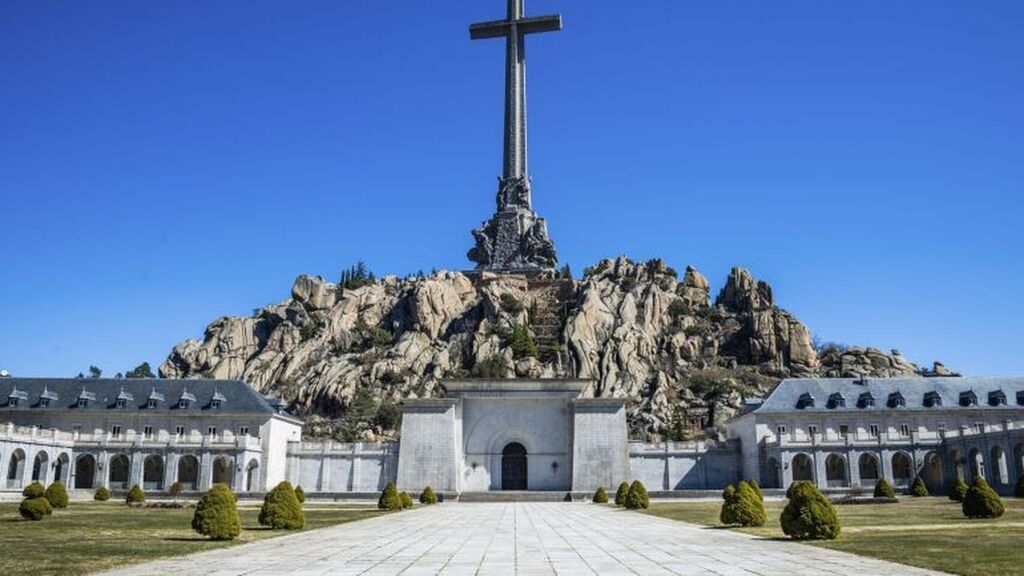 El Supremo dice al Gobierno que puede entrar a la basílica del Valle de los Caídos para exhumar a Franco