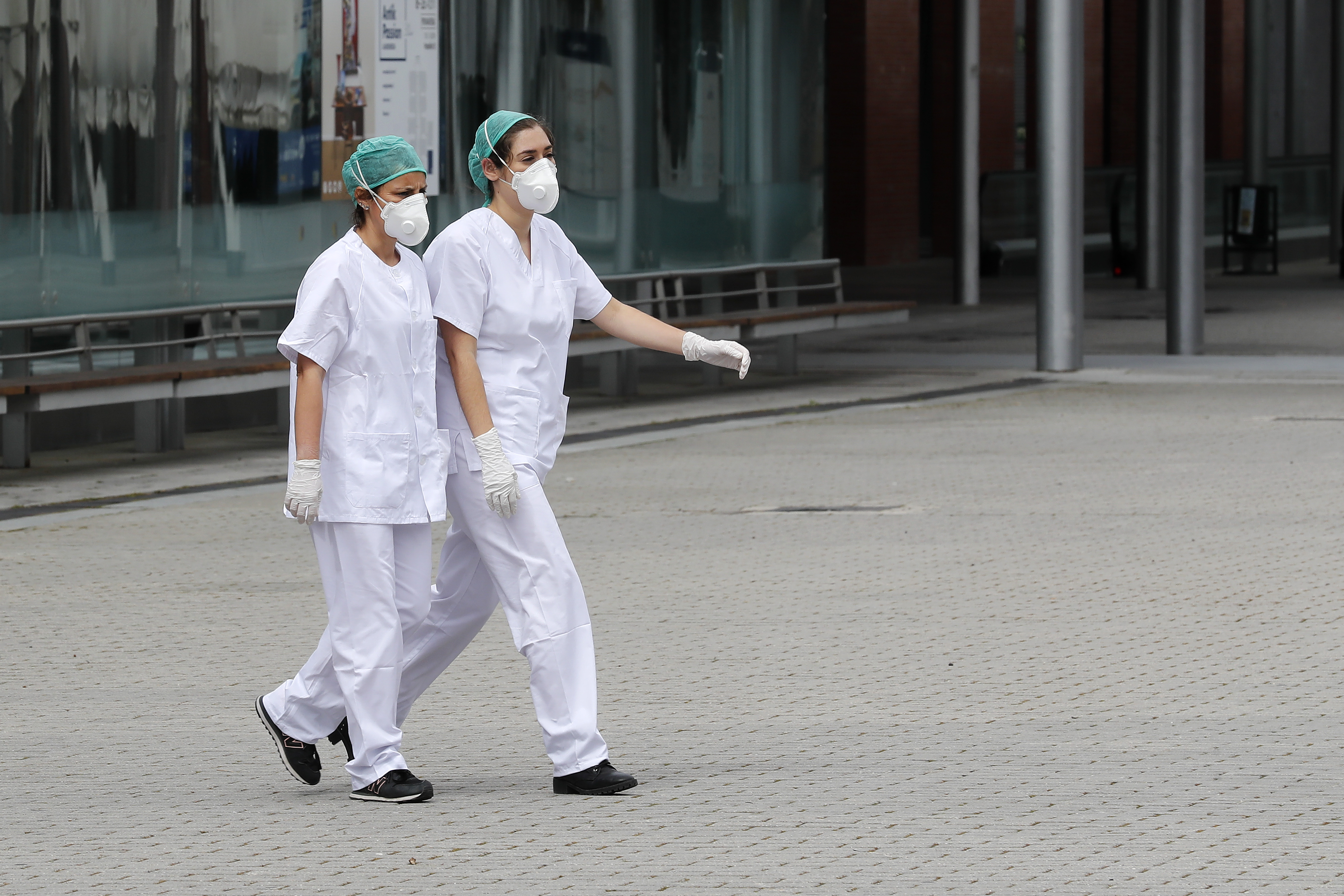 El seguro crea un fondo de 37 millones para proteger a los sanitarios que se enfrentan al COVID-19