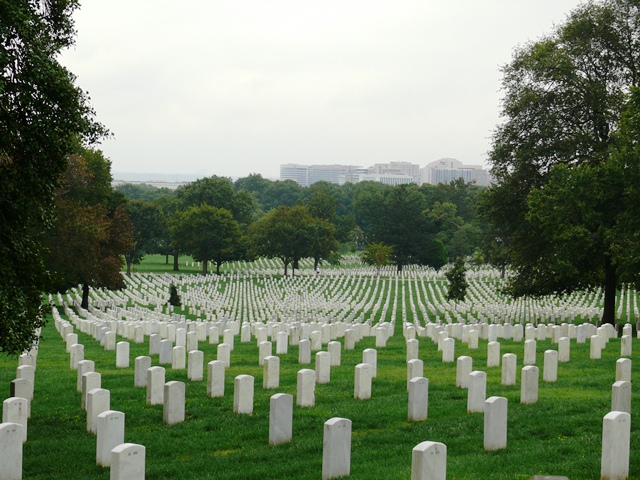 Las mujeres piloto de EEUU fallecidas ganan su última batalla: sus cenizas podrán se enterradas en Arlington