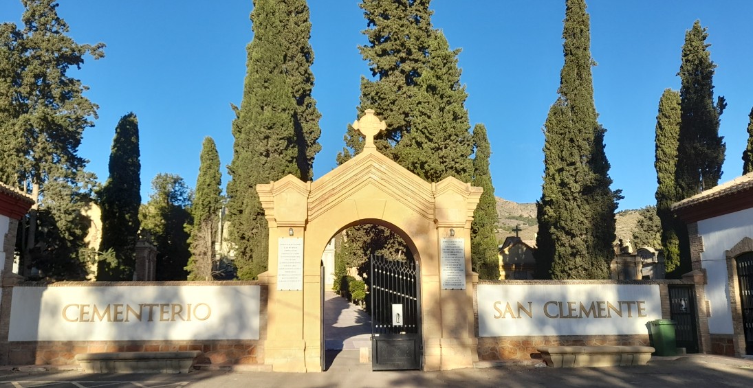 Lorca incorpora el cementerio de San Clemente a su paquete de visitas turísticas guiadas